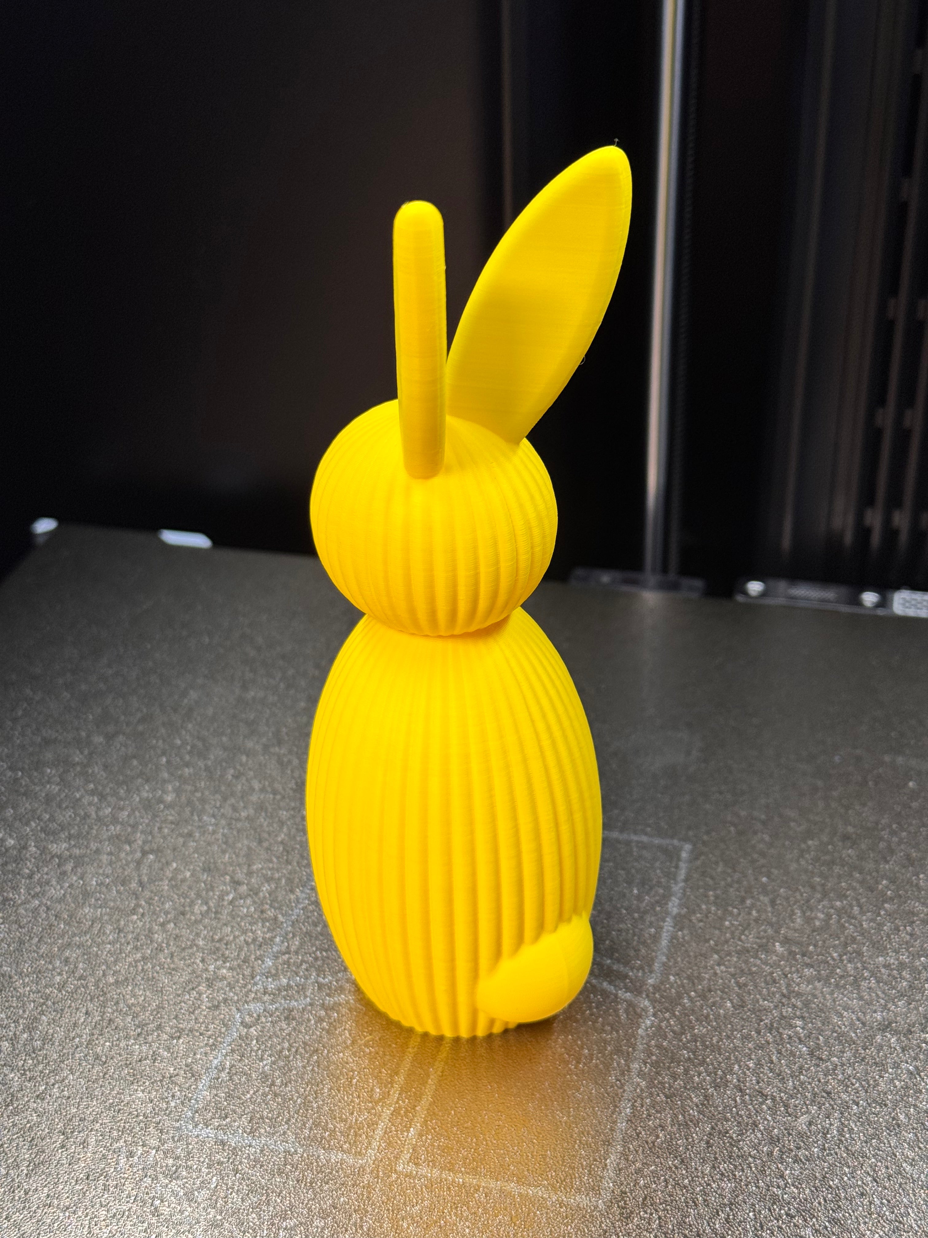 Rillen-Osterhase – Moderner 3D-gedruckter Deko Hase 🐰